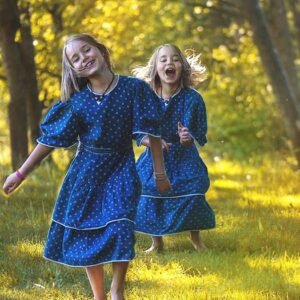 Twee meisjes - één tweeling